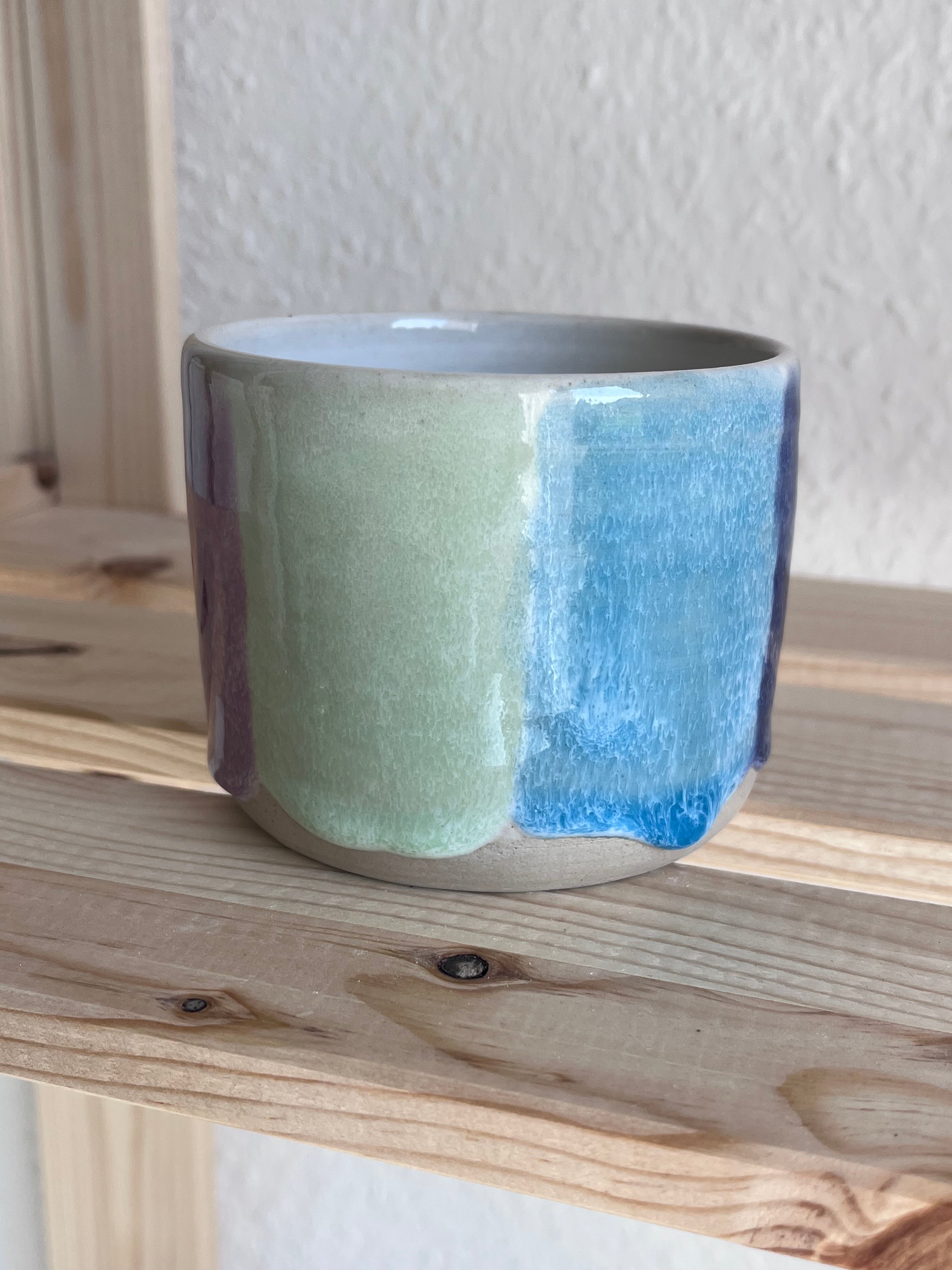 Becher bunt