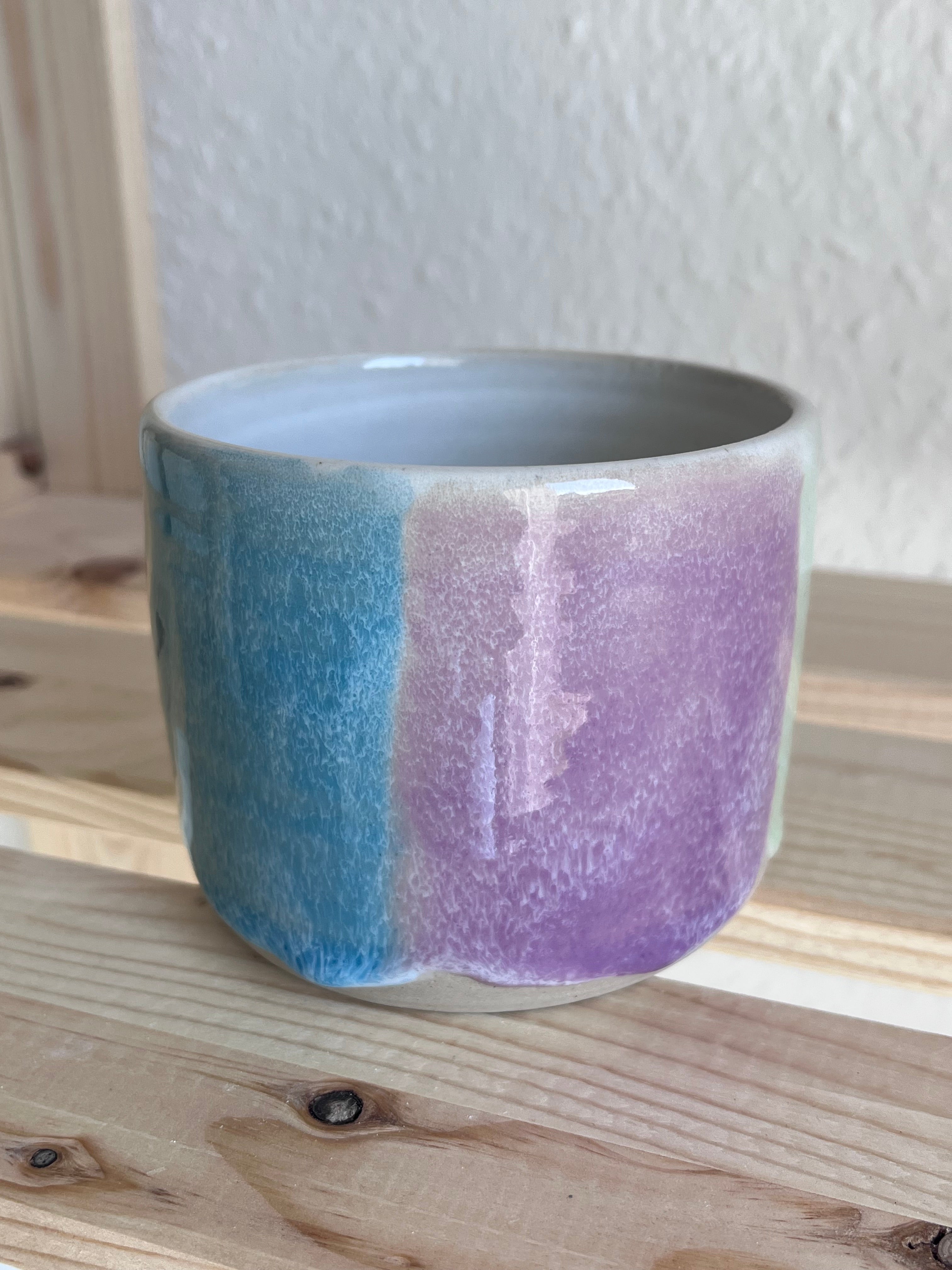 Becher bunt